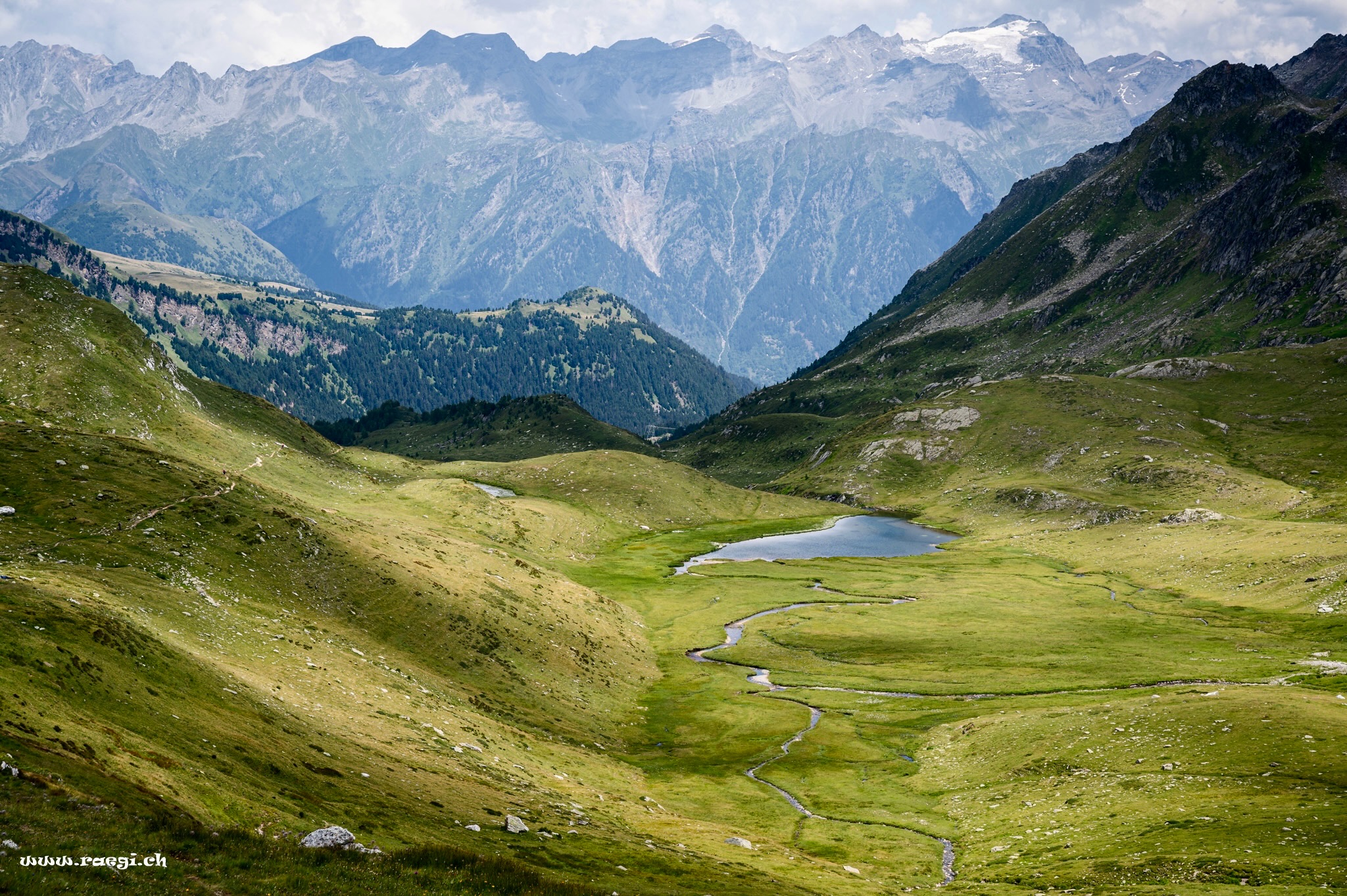 Nur wer sich auf den Weg macht, wird neues Land entdecken. (Hugo von Hofmannsthal)